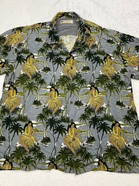 TOMMY BAHAMA 100% Silk Gray Hawaiian Hula Girl Short Sleeve Button Down Shirt